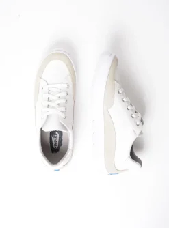 Babati - ijswit canvas/suede