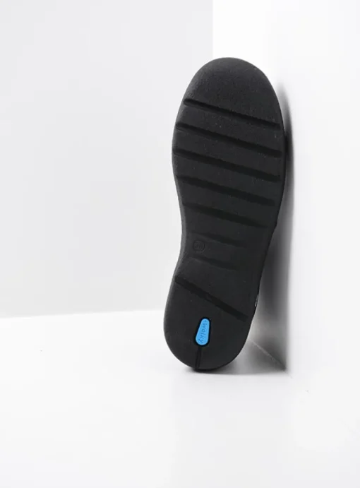 Bluff - zwart suede