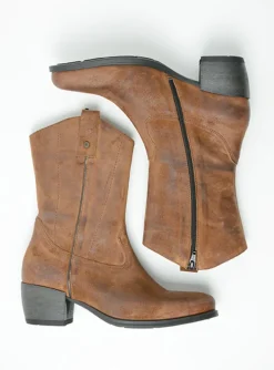 Caprock - cognac suede