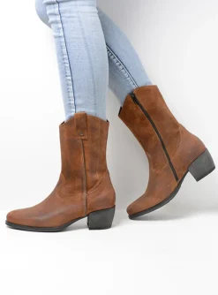Caprock - cognac suede
