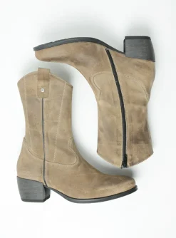 Caprock - taupe suede