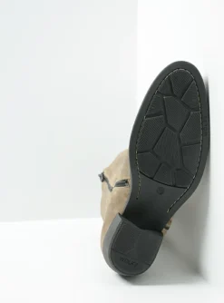 Caprock - taupe suede