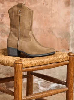 Caprock - taupe suede