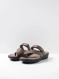 Collins - brons leer