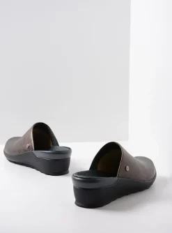 Go - brons leer