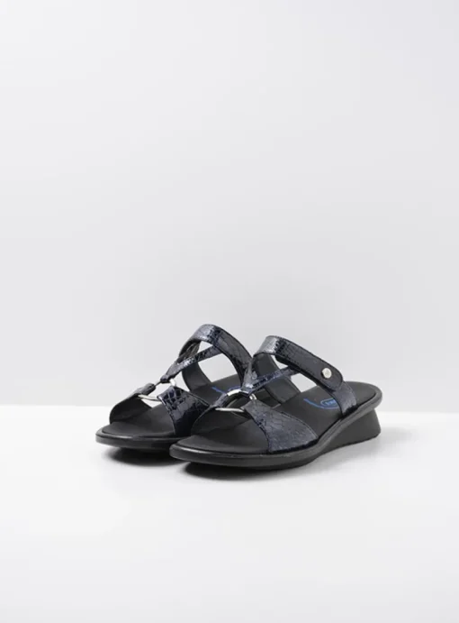 Isa - blauw crocolook lakleer
