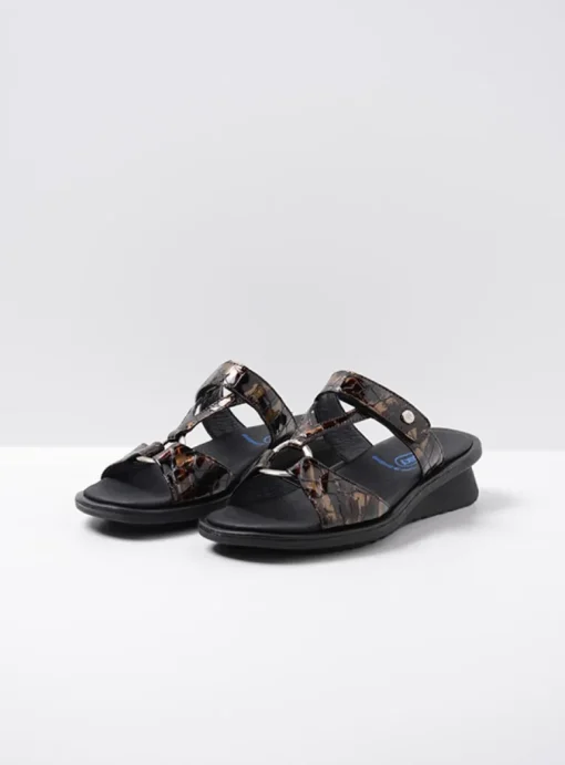 Isa - brons croco lakleer