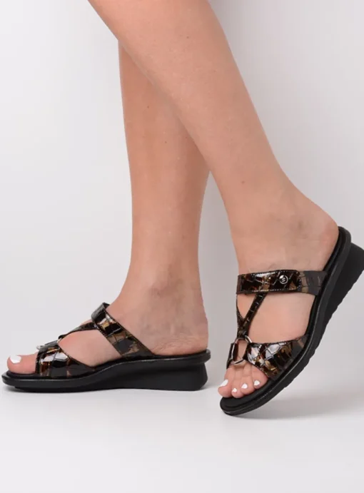 Isa - brons croco lakleer