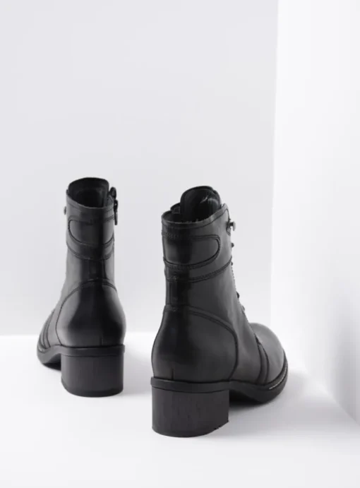 Red Deer CW - zwart leer