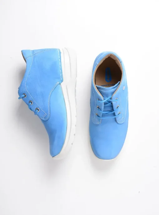Truth DB - hemelsblauw nubuck