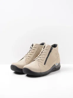 Why - safari nubuck