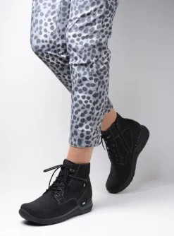 Whynot - zwart nubuck